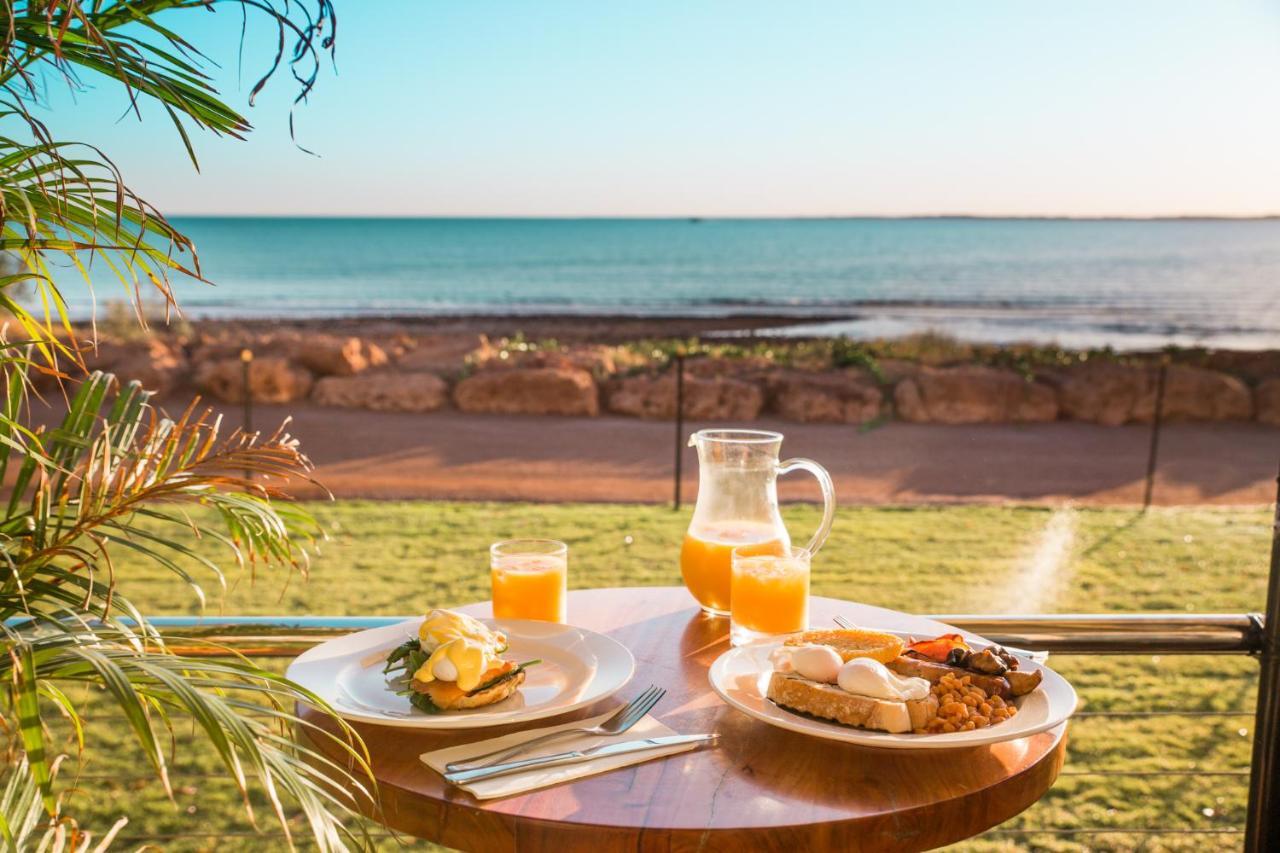 Onslow Beach Resort Eksteriør bilde