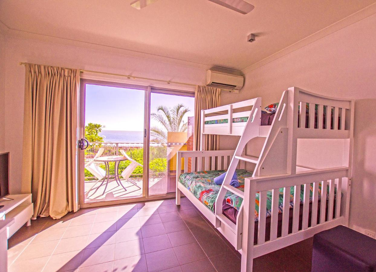 Onslow Beach Resort Eksteriør bilde