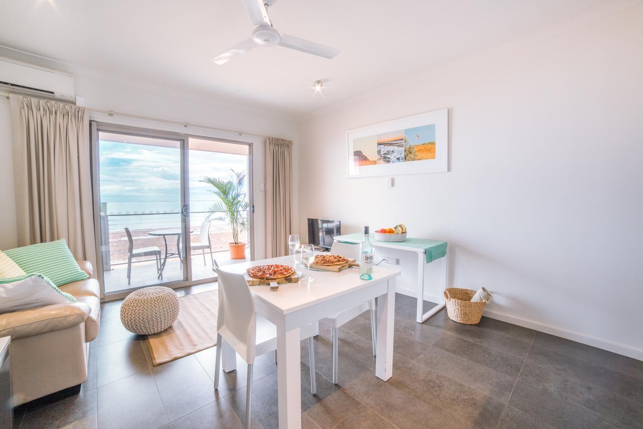 Onslow Beach Resort Eksteriør bilde