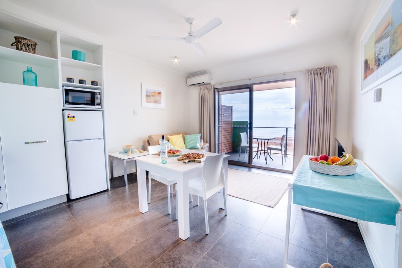 Onslow Beach Resort Eksteriør bilde